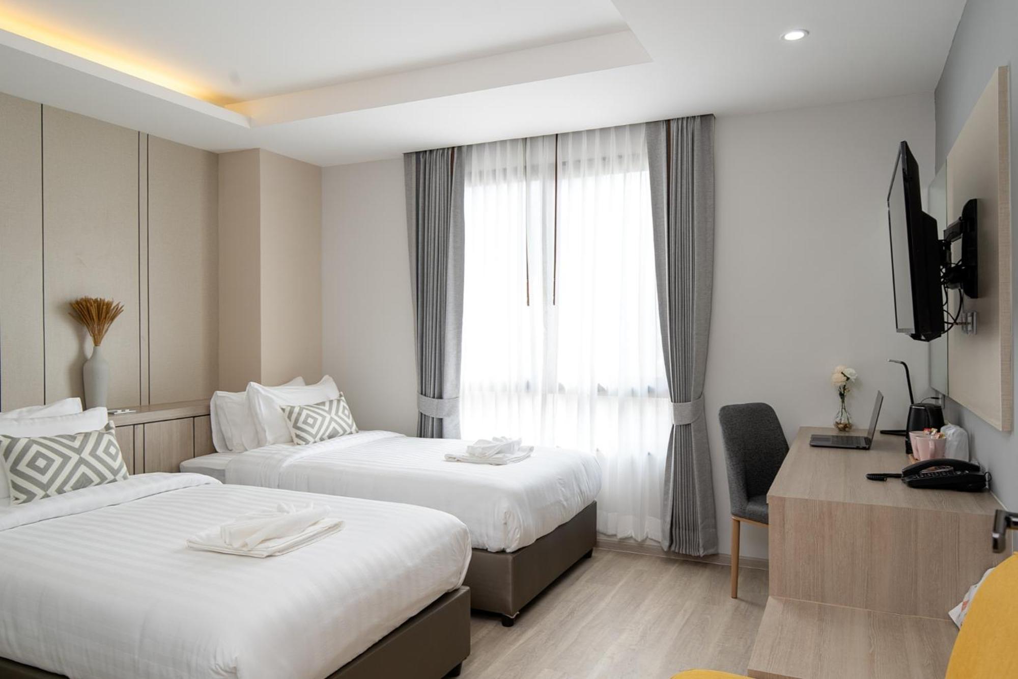 The Riski Hotel At Bangphlat Station Sha Bangkok Eksteriør billede
