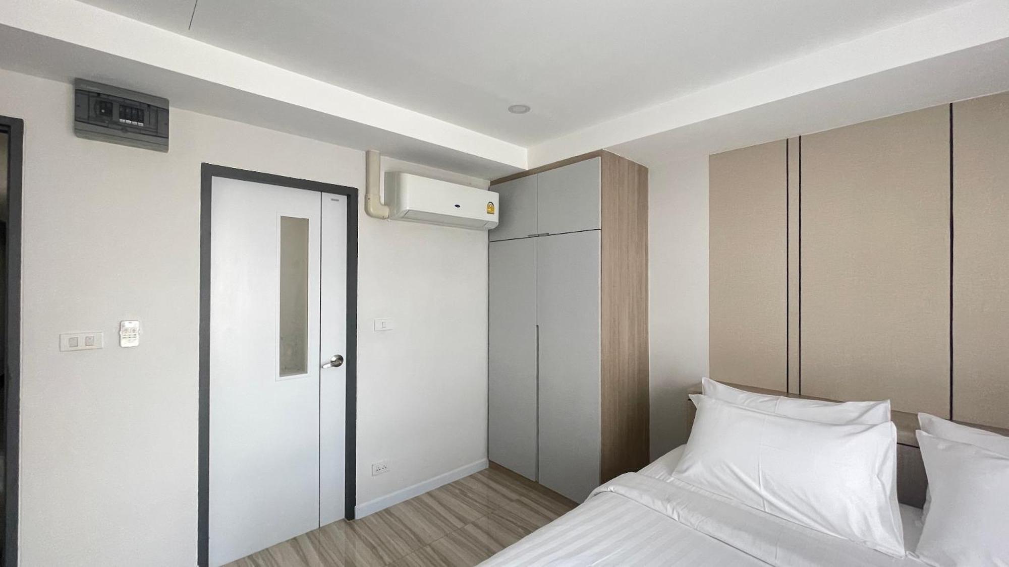 The Riski Hotel At Bangphlat Station Sha Bangkok Værelse billede